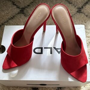 Aldo | Red Suede Heel. Never worn. size 6.